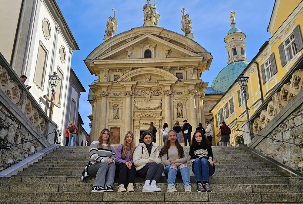 Najbolje volonterke Volonterskog kluba SŠ Dugo Selo na nagradnom izletu u Grazu